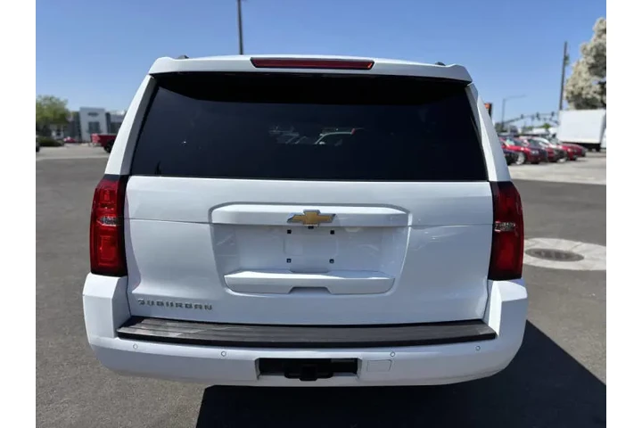 $27995 : 2019 Suburban LT image 8