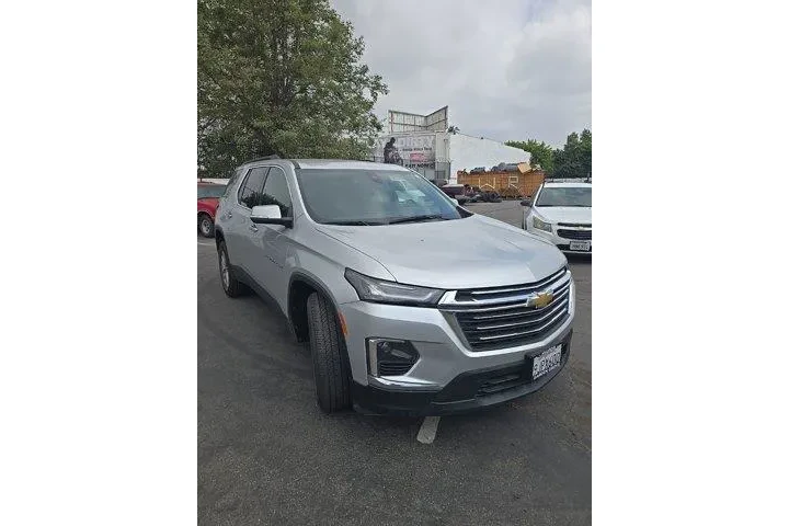 $26000 : Chevrolet Traverse 2022 4x4 image 2