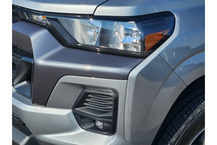 Chevrolet Colorado 2024 4x4 image 6