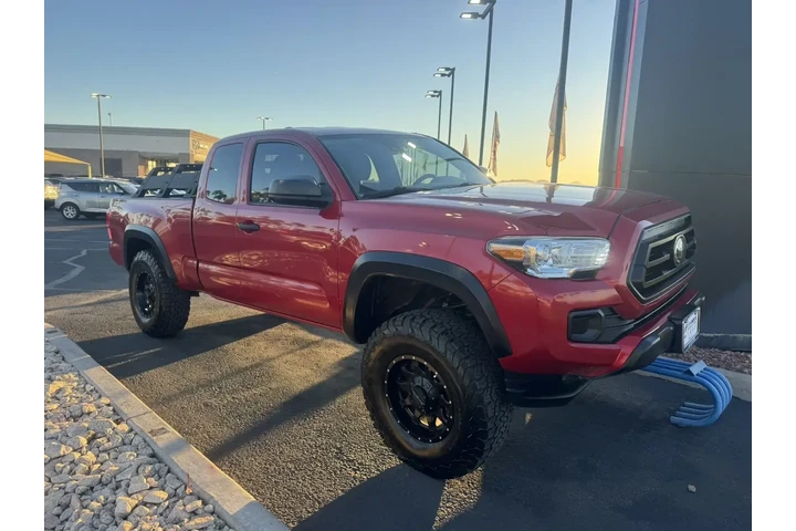 $23900 : Toyota Tacoma 2021 4x4 TRD S image 3