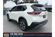 $21385 : Nissan Rogue 2023 SV 4dr Cro thumbnail