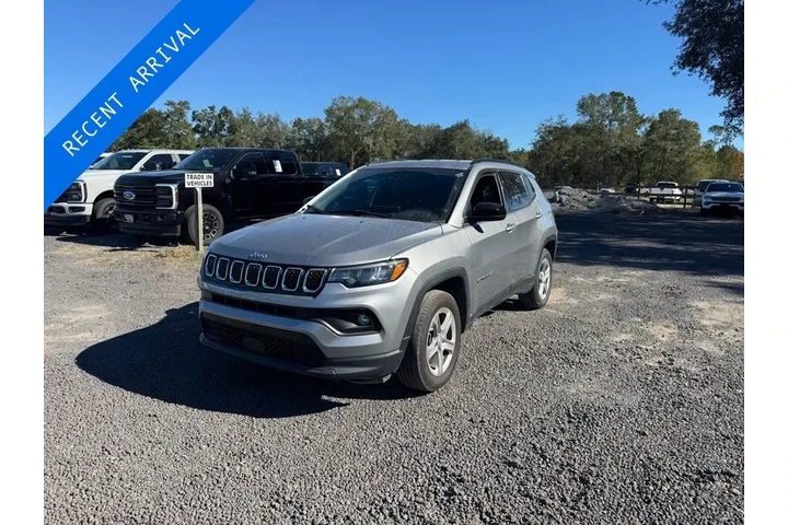 $21106 : Jeep Compass 2024 4x4 Latitu image 1