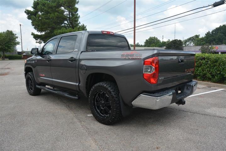 2014 Tundra SR5 image 10