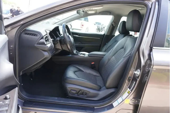 $27988 : Toyota Camry 2024 AWD SE 4dr image 7