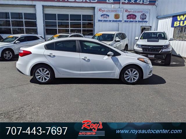 $7995 : 2014 Forte LX Sedan image 2