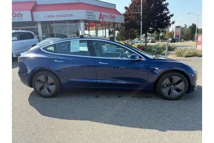 $17999 : Tesla Model 3 2018 Mid Range image 4