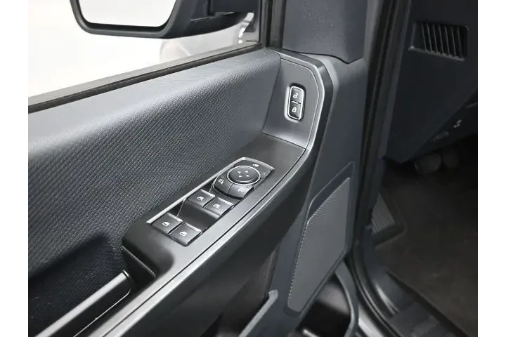 $28000 : Ford F-150 2022 4x2 XL 4dr S image 9