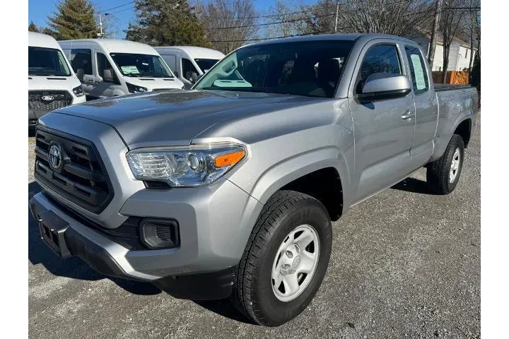 $21700 : Toyota Tacoma 2017 4x2 SR 4d image 3
