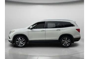 $16591 : Honda Pilot 2017 AWD Touring thumbnail