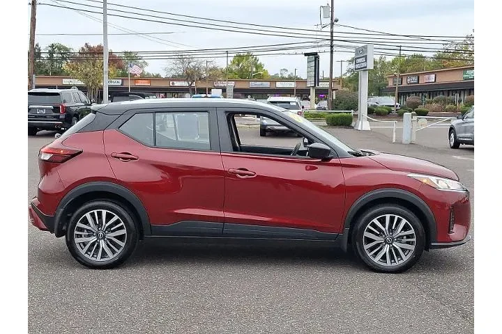 $20997 : Nissan Kicks 2024 SV 4dr Cro image 7