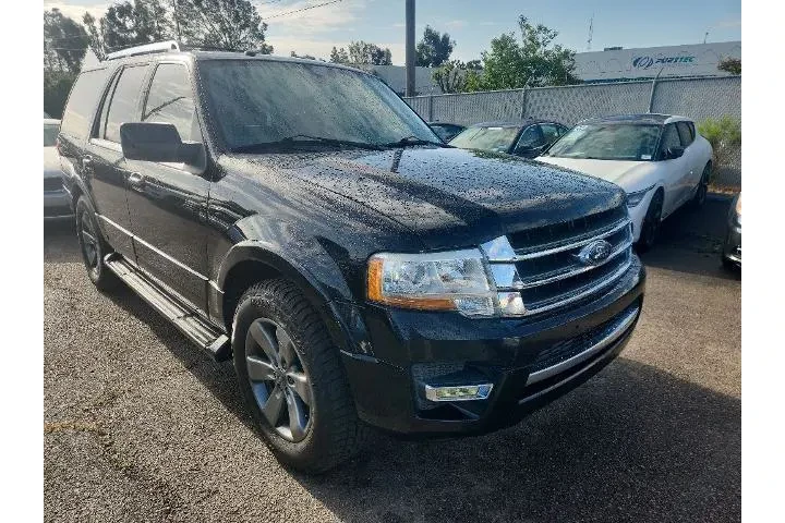 $12491 : Ford Expedition 2017 4x2 Lim image 1