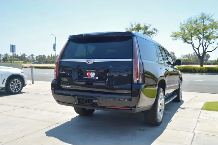 $29995 : 2019 Escalade ESV 4WD 4dr Pre image 5