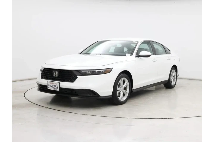 $26998 : Honda Accord 2024 LX 4dr Sed image 4
