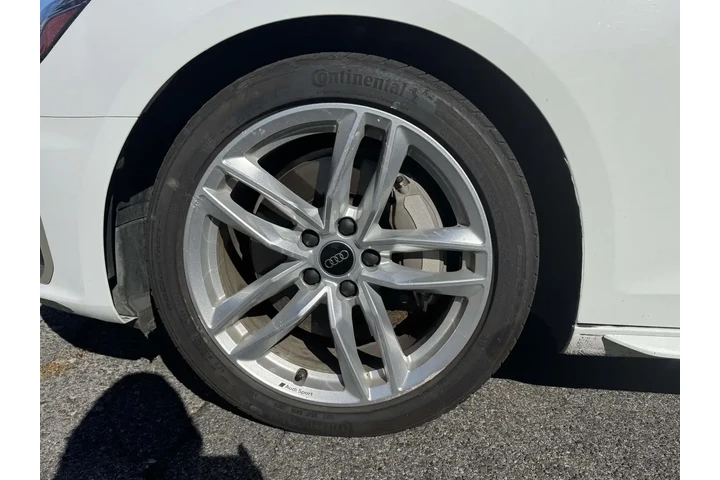 $23985 : Audi A4 2024 AWD quattro S l image 8