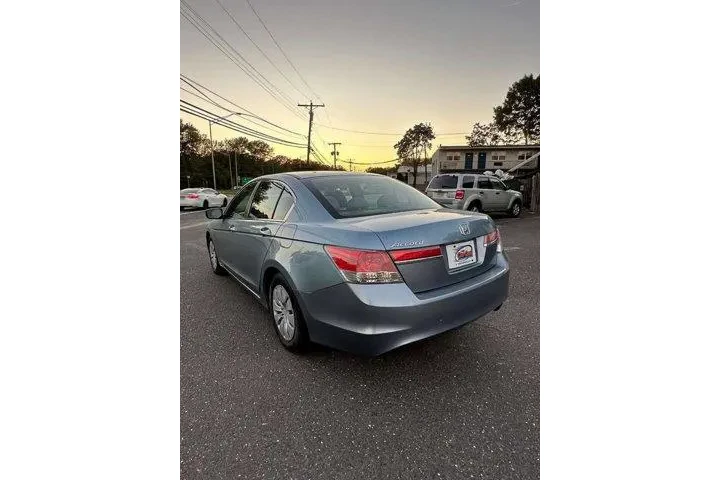 $5995 : Honda Accord 2012 LX 4dr Sed image 7