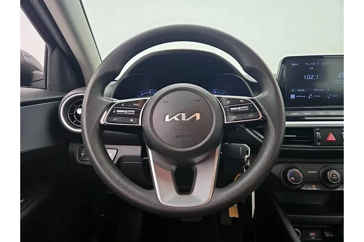 $18998 : Kia Forte 2023 LXS 4dr Sedan image 10