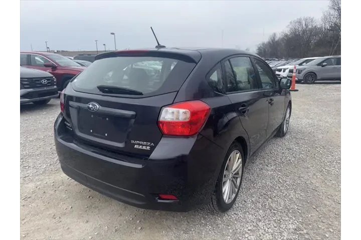 $5477 : Subaru Impreza 2012 AWD 2.0i image 5