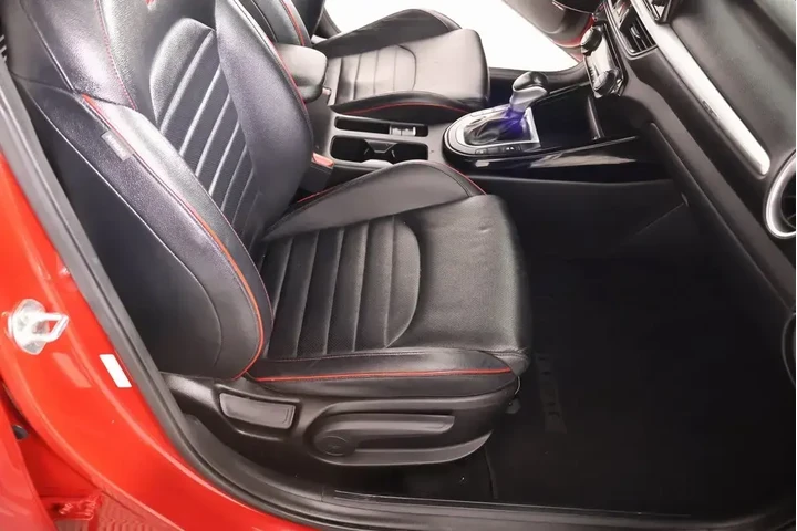 $17997 : Kia Forte 2023 GT 4dr Sedan image 9