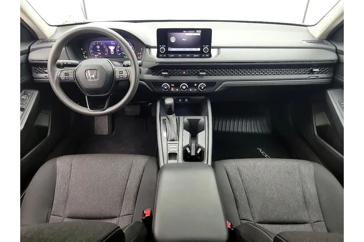 $23998 : Honda Accord 2023 LX 4dr Sed image 9