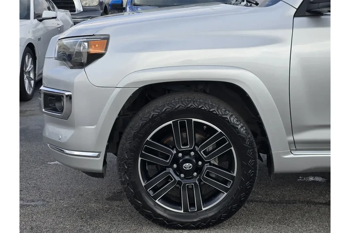 $22991 : Toyota 4Runner 2014 AWD Limi image 8