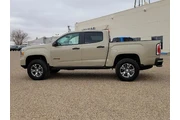 $29764 : GMC Canyon 2021 4x4 AT4 4dr thumbnail
