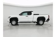 $28998 : Toyota Tacoma 2024 4x2 SR 2d thumbnail