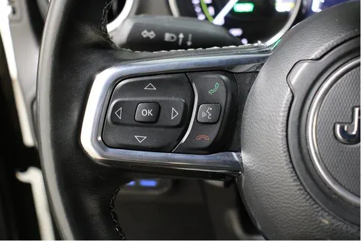 $26920 : Jeep Wrangler Unlimited 2022 image 10