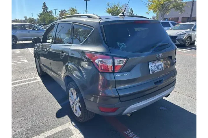 $10900 : Ford Escape 2018 SEL 4dr SUV image 3