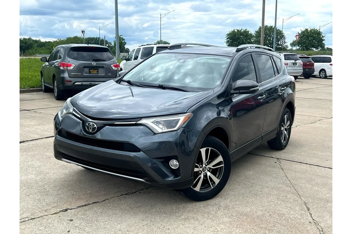 $15999 : 2018 RAV4 XLE FWD image 3