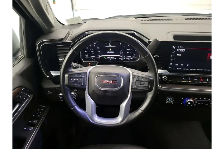 $38998 : GMC Sierra 1500 2024 4x2 SLT image 10