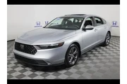 $27875 : Honda Accord 2024 EX 4dr Sed thumbnail