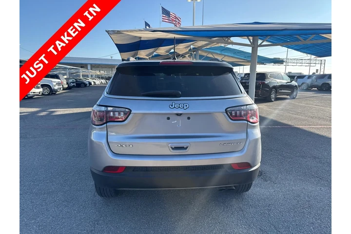 $17740 : Jeep Compass 2019 4x4 Limite image 6