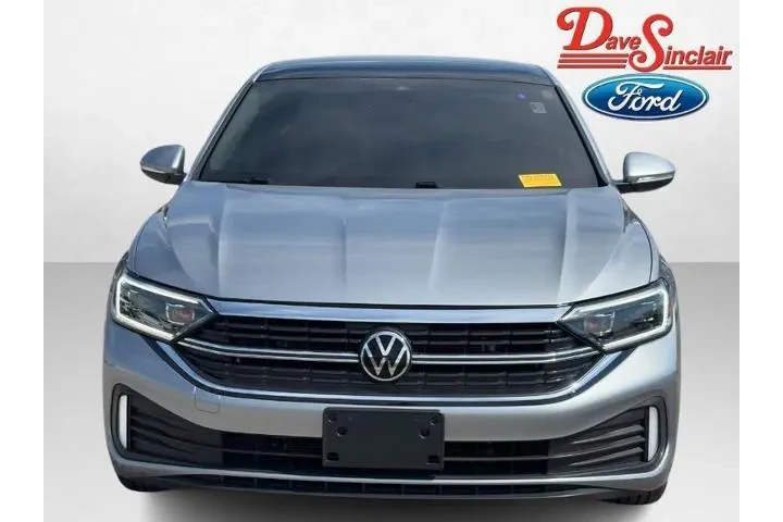 $20595 : Volkswagen Jetta 2023 SEL 4d image 2