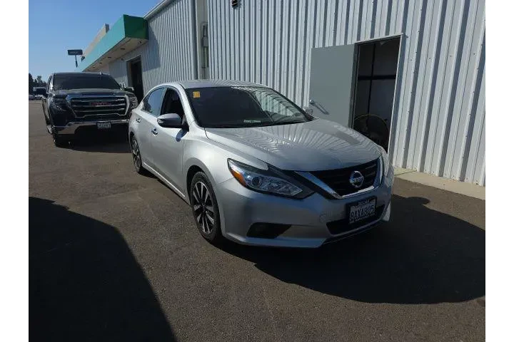 $10900 : Nissan Altima 2018 2.5 SL 4d image 1