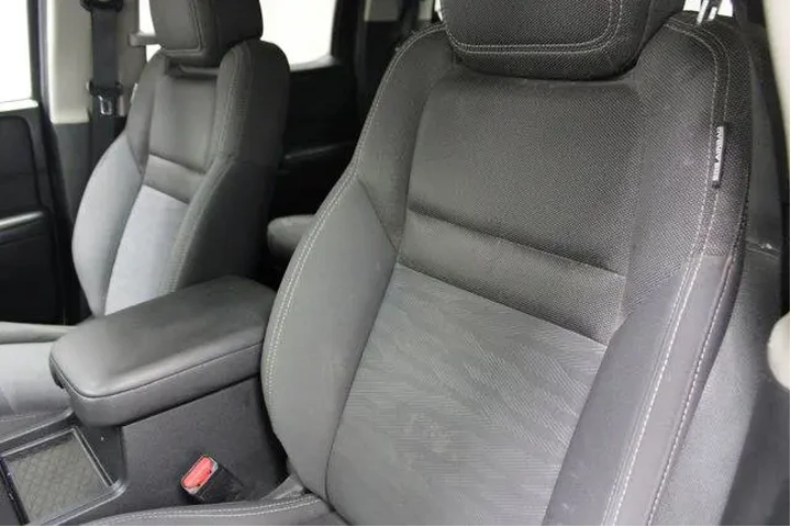 $28959 : Nissan Frontier 2022 4x4 SV image 4