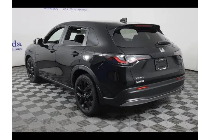 $29875 : Honda HR-V 2024 AWD Sport 4d image 5