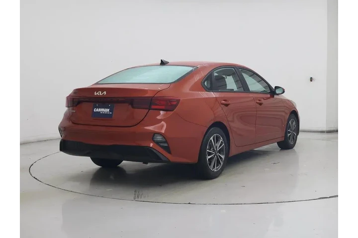 $17998 : Kia Forte 2023 LXS 4dr Sedan image 8