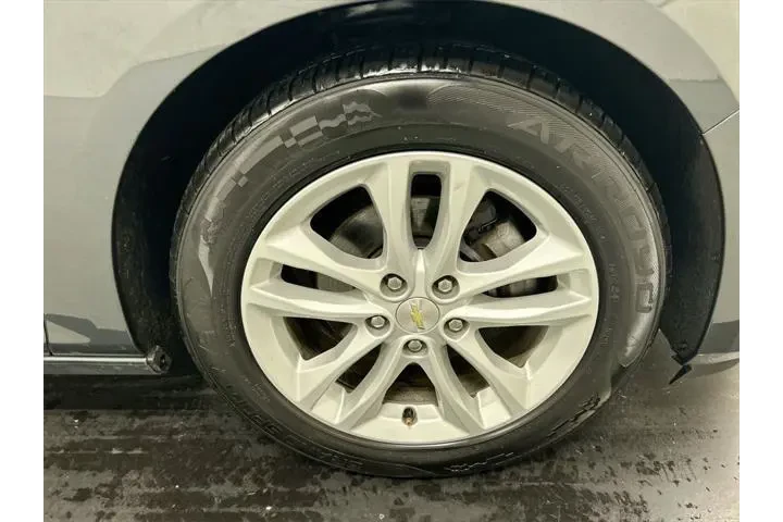 $12211 : Chevrolet Malibu 2018 LT 4dr image 8