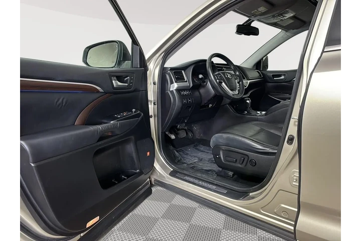 $15884 : 2015 Highlander Limited image 2