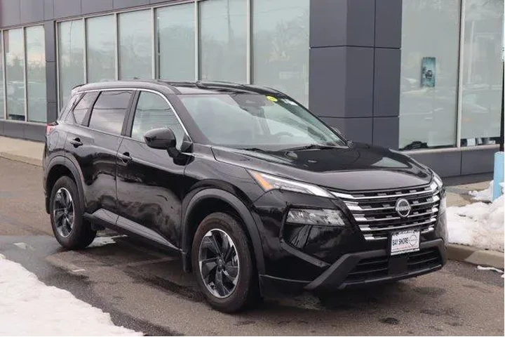 $23476 : Nissan Rogue 2025 AWD SV 4dr image 2