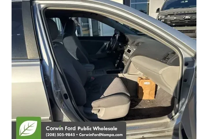 $8500 : Toyota Camry 2011 SE 4dr Sed image 7