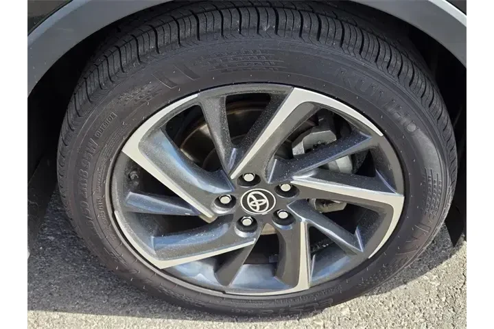 $19475 : Toyota C-HR 2020 Limited 4dr image 8