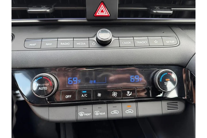 $25845 : Hyundai ELANTRA Hybrid 2025 image 4