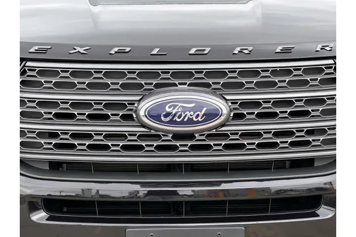 $31990 : Ford Explorer 2022 AWD XLT 4 image 9