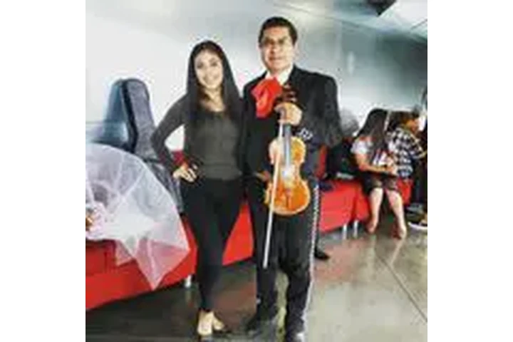 Mariachi Los Gallitos For Hire image 5