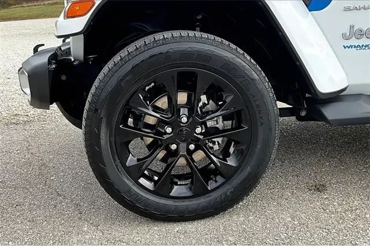 $29999 : Jeep Wrangler Unlimited 2021 image 8