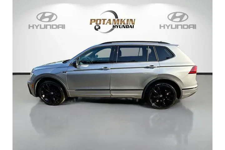 $14831 : Volkswagen Tiguan 2021 SE 4d image 8