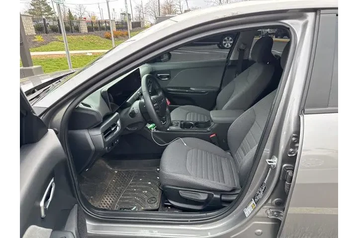 $21293 : Kia K4 2025 EX 4dr Sedan image 2