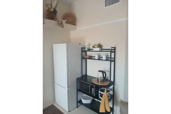 $1 : Se renta master room studio image 5