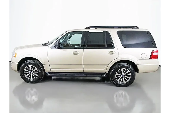 $12849 : Ford Expedition 2017 4x4 XLT image 10